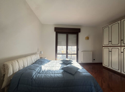 TRILOCALE IN BIFAMILIARE CON AMPIA TERRAZZA