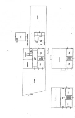 CASA A SCHIERA CON GIARDINO E TERRENO CIRCOSTANTE
