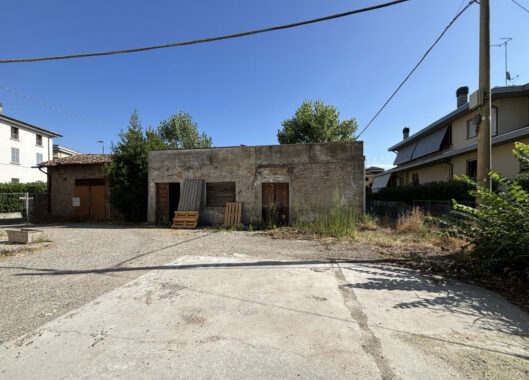 CASA INDIPENDENTE DA RISTRUTTURARE