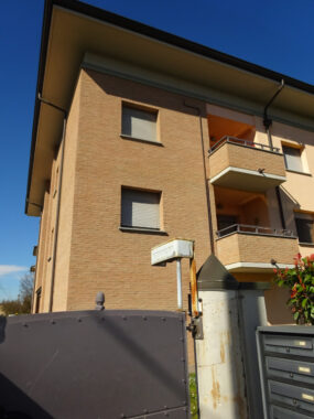 TRILOCALE ARREDATO IN BELLISSIMA ZONA CON ASCENSORE
