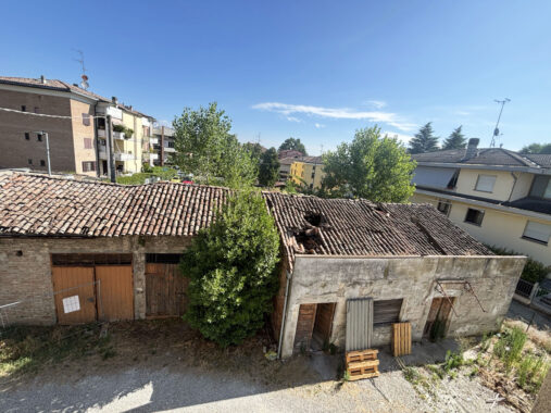CASA INDIPENDENTE DA RISTRUTTURARE