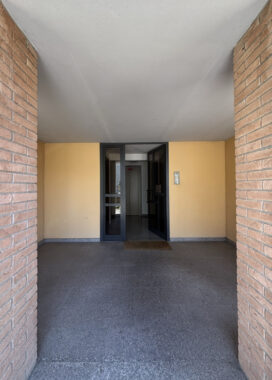 TRILOCALE CON AMPIO BALCONE E GARAGE