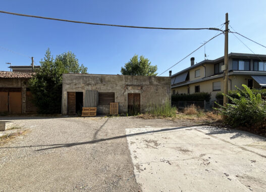 CASA INDIPENDENTE DA RISTRUTTURARE