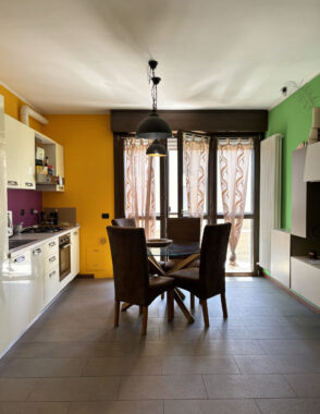 TRILOCALE CON AMPIO BALCONE E GARAGE