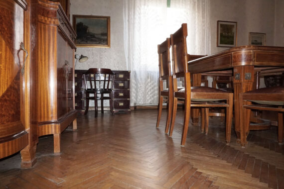 QUADRILOCALE SIGNORILE A DUE PASSI DALLA PILOTTA