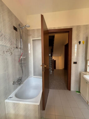 CAMERE PRIVATE IN CONTESTO CONDIVISO SOLO AFFITTI TRANSITORI