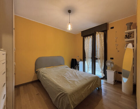 TRILOCALE CON AMPIO BALCONE E GARAGE