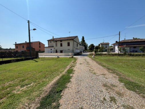 CAMERE PRIVATE IN CONTESTO CONDIVISO SOLO AFFITTI TRANSITORI