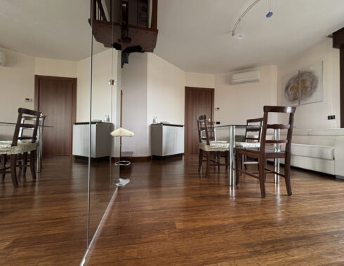 DUPLEX MODERNO ED ELEGANTE