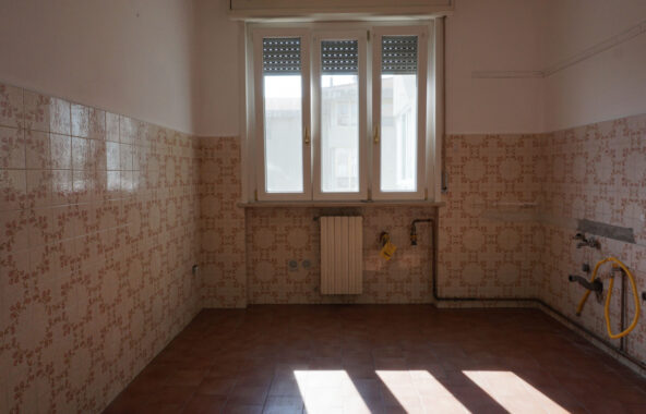 TRILOCALE ALLE PORTE DI PARMA CON LOGGIA E GARAGE