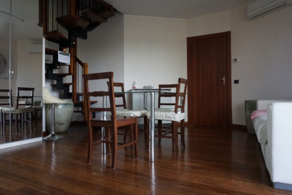 DUPLEX MODERNO ED ELEGANTE
