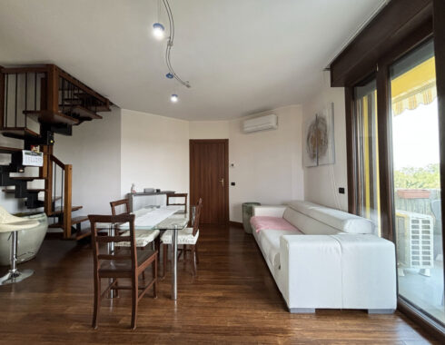 DUPLEX MODERNO ED ELEGANTE