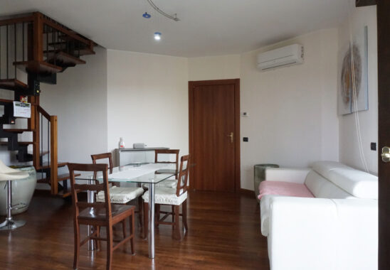 DUPLEX MODERNO ED ELEGANTE