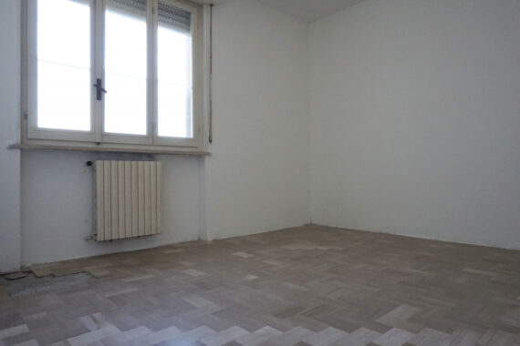 TRILOCALE ALLE PORTE DI PARMA CON LOGGIA E GARAGE