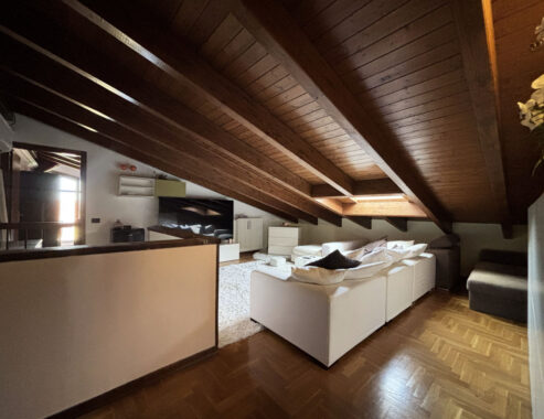 DUPLEX MODERNO ED ELEGANTE