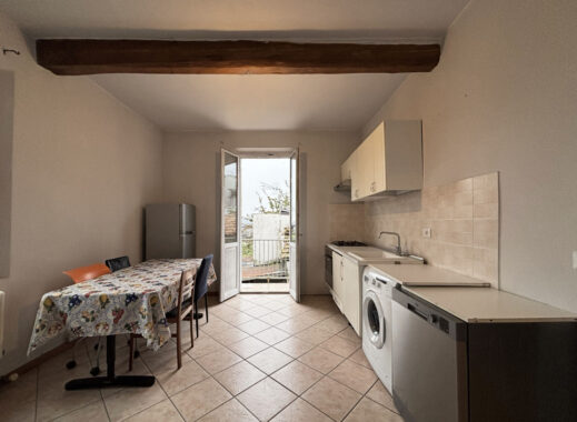 BILOCALE RISTRUTTURATO SENZA SPESE CONDOMINIALI