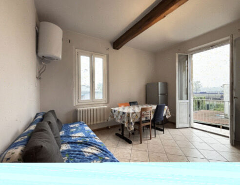 BILOCALE RISTRUTTURATO SENZA SPESE CONDOMINIALI