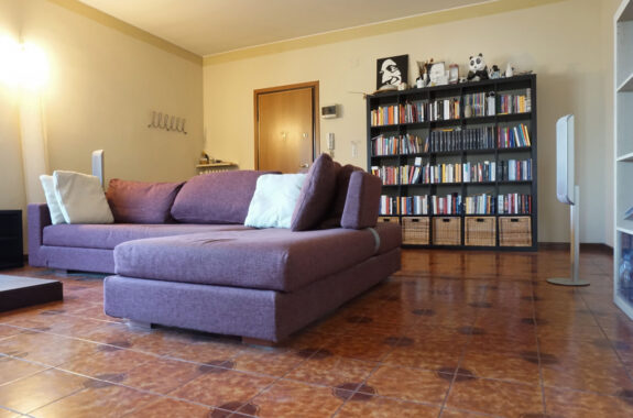 QUADRILOCALE SPAZIOSO IN CENTRO PAESE