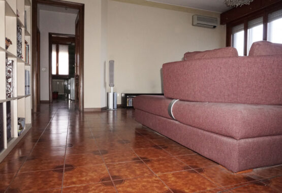 QUADRILOCALE SPAZIOSO IN CENTRO PAESE