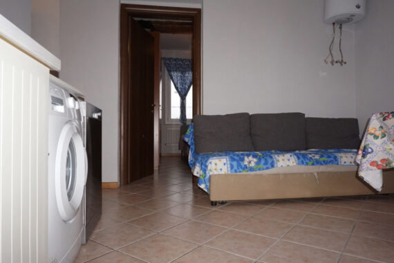 BILOCALE RISTRUTTURATO SENZA SPESE CONDOMINIALI