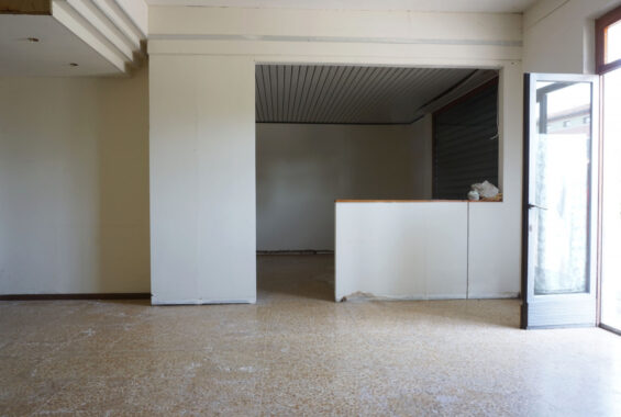 NEGOZIO – MAGAZZINO – LABORATORIO COLTARO DI SISSA