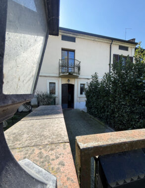 TRILOCALE ACCOGLIENTE SU DUE LIVELLI