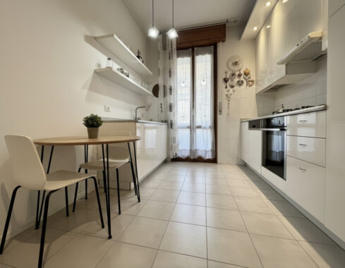 TRILOCALE RISTRUTTURATO CON TERRAZZO