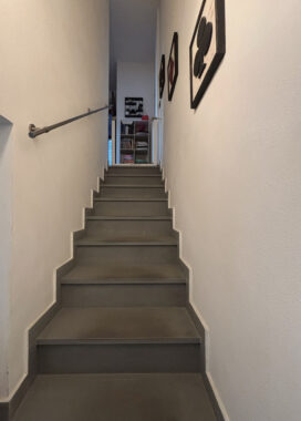 TRILOCALE ELEGANTE CON GIARDINO PRIVATO