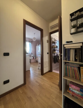 TRILOCALE ELEGANTE CON GIARDINO PRIVATO