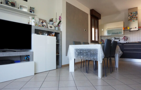 TRILOCALE CON GIARDINO PRIVATO