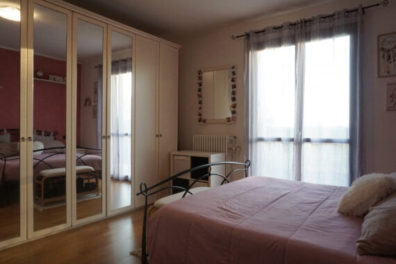 TRILOCALE ELEGANTE CON GIARDINO PRIVATO