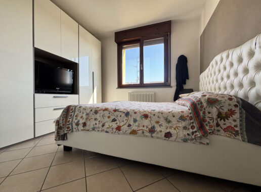 TRILOCALE CON GIARDINO PRIVATO