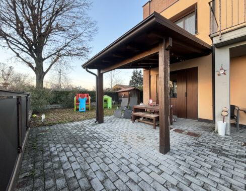 TRILOCALE ELEGANTE CON GIARDINO PRIVATO