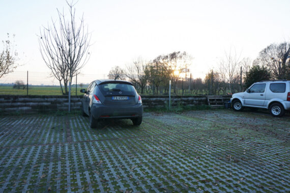 TRILOCALE ELEGANTE CON GIARDINO PRIVATO