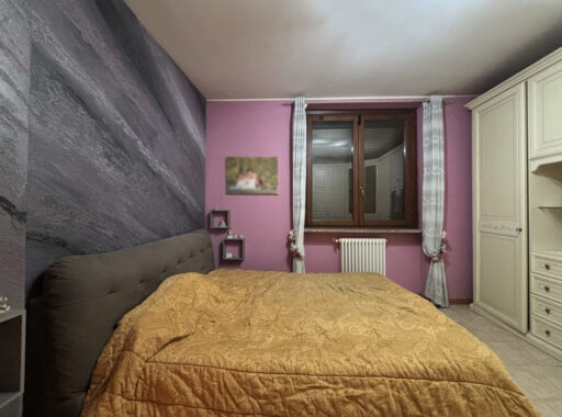 QUADRILOCALE CON INGRESSO INDIPENDENTE E AMPIO GIARDINO PRIVATO