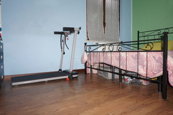 TRILOCALE SU DUE LIVELLI IN PICCOLA CORTE