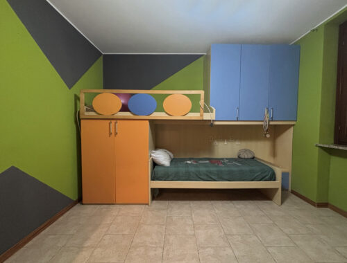 QUADRILOCALE CON INGRESSO INDIPENDENTE E AMPIO GIARDINO PRIVATO