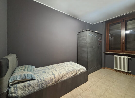 QUADRILOCALE CON INGRESSO INDIPENDENTE E AMPIO GIARDINO PRIVATO