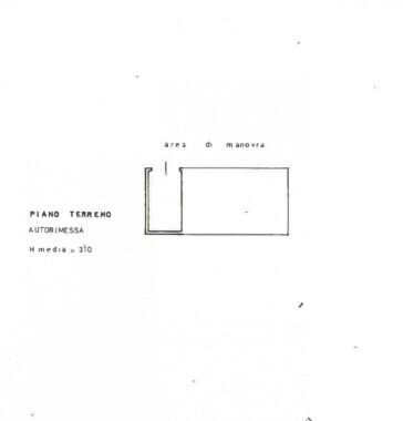 TRILOCALE SU DUE LIVELLI IN PICCOLA CORTE