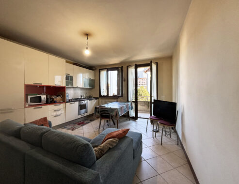 TRILOCALE MODERNO IN PICCOLA PALAZZINA