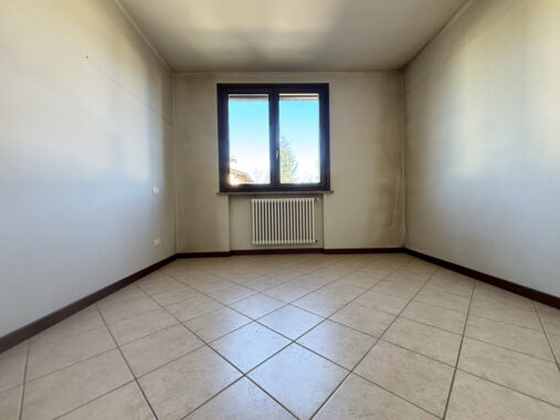 TRILOCALE MODERNO IN PICCOLA PALAZZINA