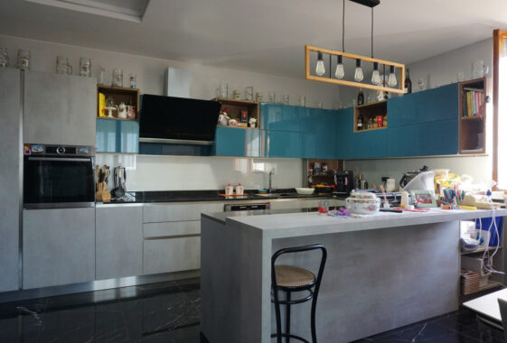 VILLA INDIPENDENTE CON PARCO