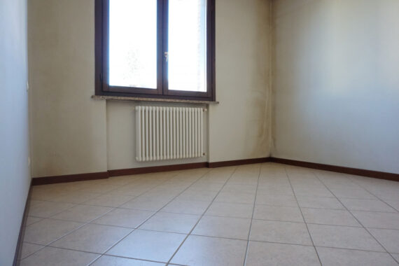 TRILOCALE MODERNO IN PICCOLA PALAZZINA