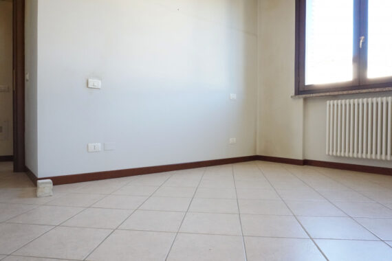 TRILOCALE MODERNO IN PICCOLA PALAZZINA