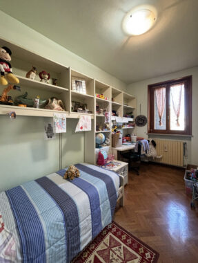 VILLA INDIPENDENTE CON PARCO