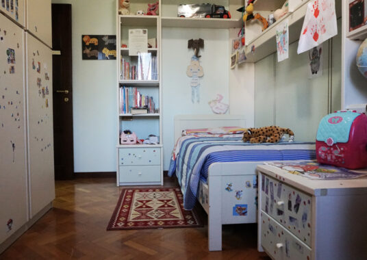 VILLA INDIPENDENTE CON PARCO