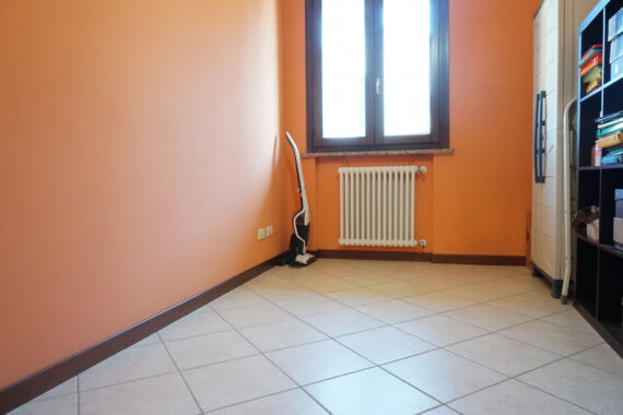 TRILOCALE MODERNO IN PICCOLA PALAZZINA