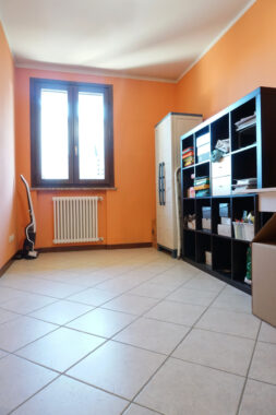 TRILOCALE MODERNO IN PICCOLA PALAZZINA