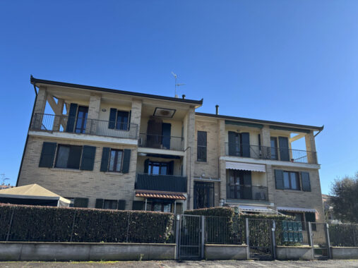 TRILOCALE MODERNO IN PICCOLA PALAZZINA