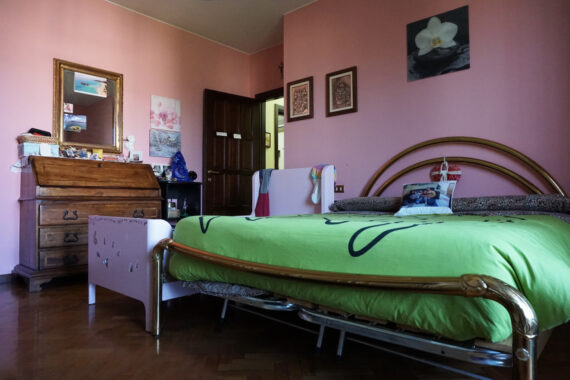 VILLA INDIPENDENTE CON PARCO